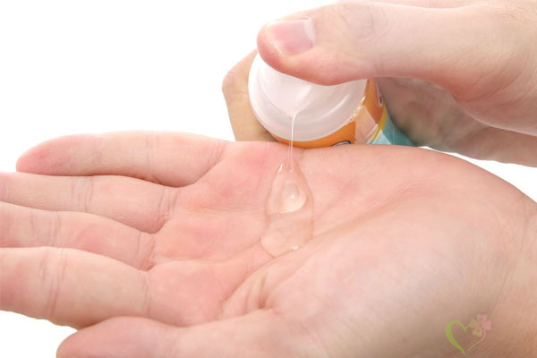 Đừng để những sai lầm khi sử dụng gel bôi trơn ảnh hưởng cuộc vui 3 gel boi tron 1 1